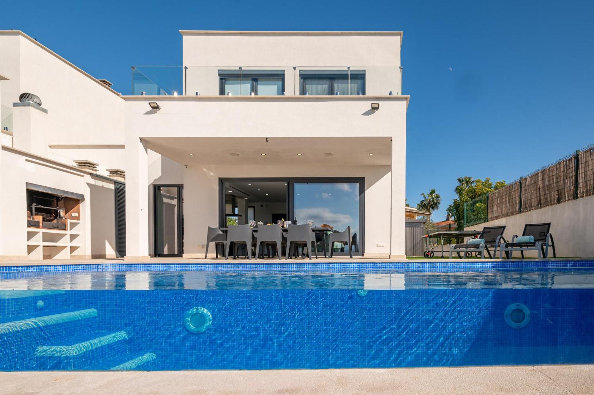 Villa Corb Mari Ii By Sealand Playa de Muro (Mallorca)